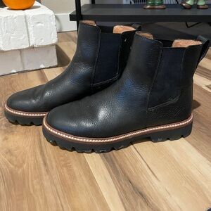Madewell Citywalk Lug sole Chelsea boot, 9, black leather